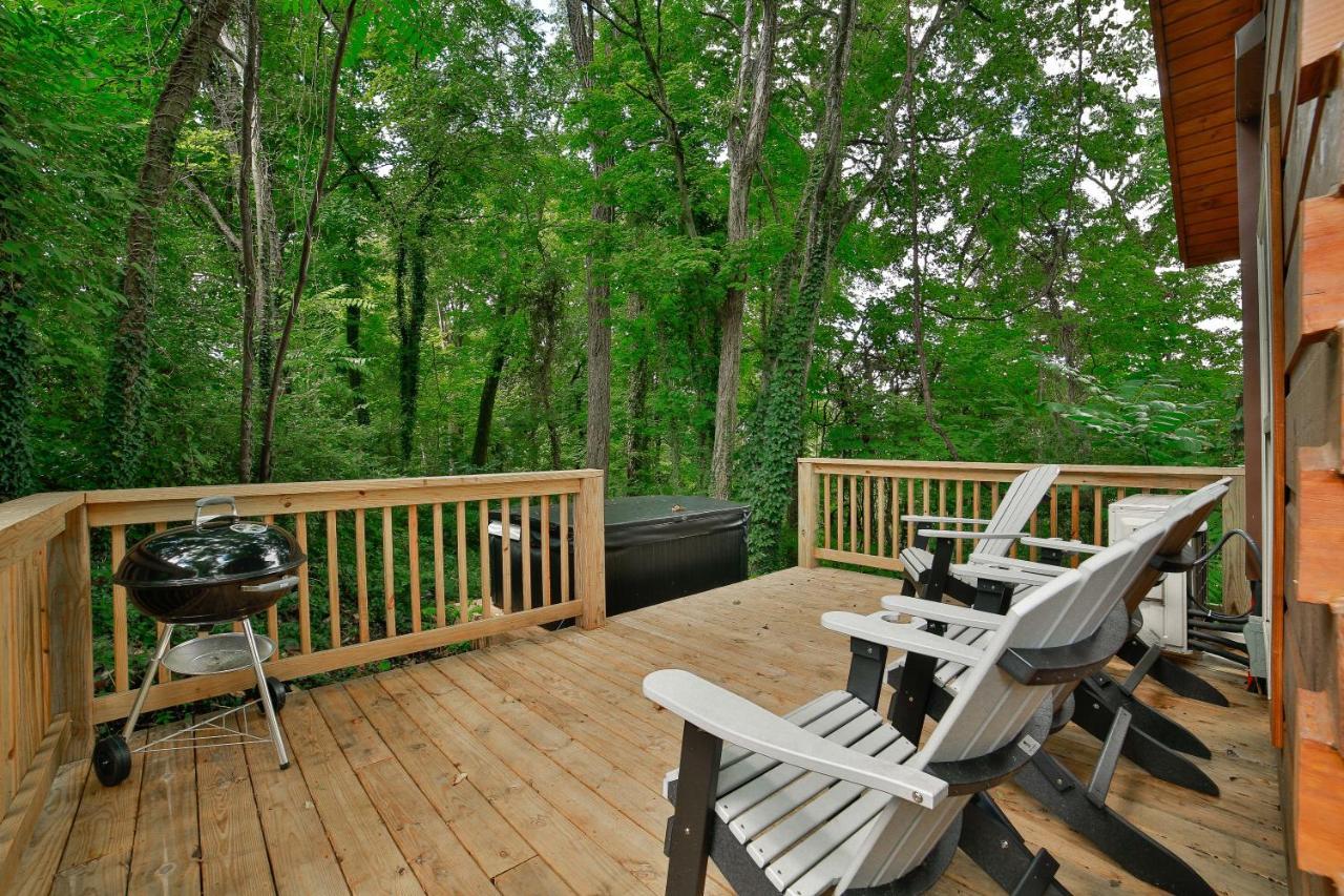 Thomas Cabin Forest Tiny Cabin With Hot Tub Chattanooga Dış mekan fotoğraf