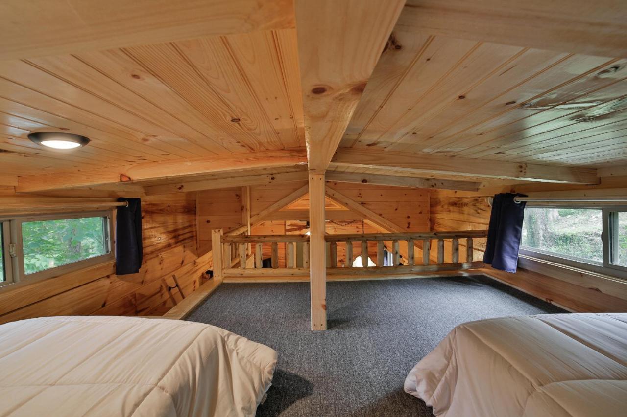 Thomas Cabin Forest Tiny Cabin With Hot Tub Chattanooga Dış mekan fotoğraf