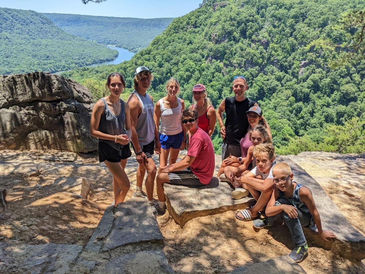 Thomas Cabin Forest Tiny Cabin With Hot Tub Chattanooga Dış mekan fotoğraf