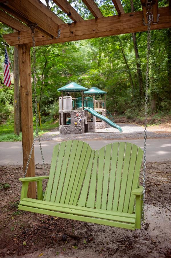 Thomas Cabin Forest Tiny Cabin With Hot Tub Chattanooga Dış mekan fotoğraf